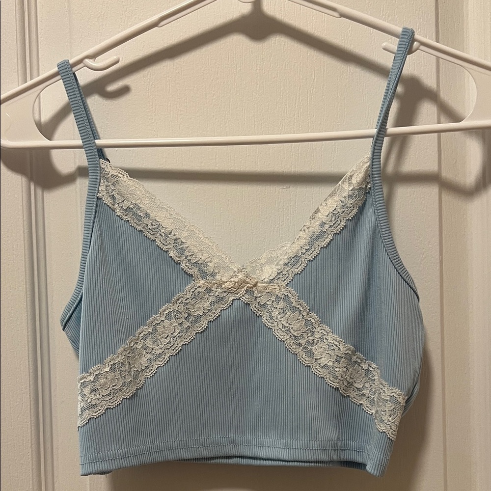 SHEIN Light Blue Lace Accent Crop Top